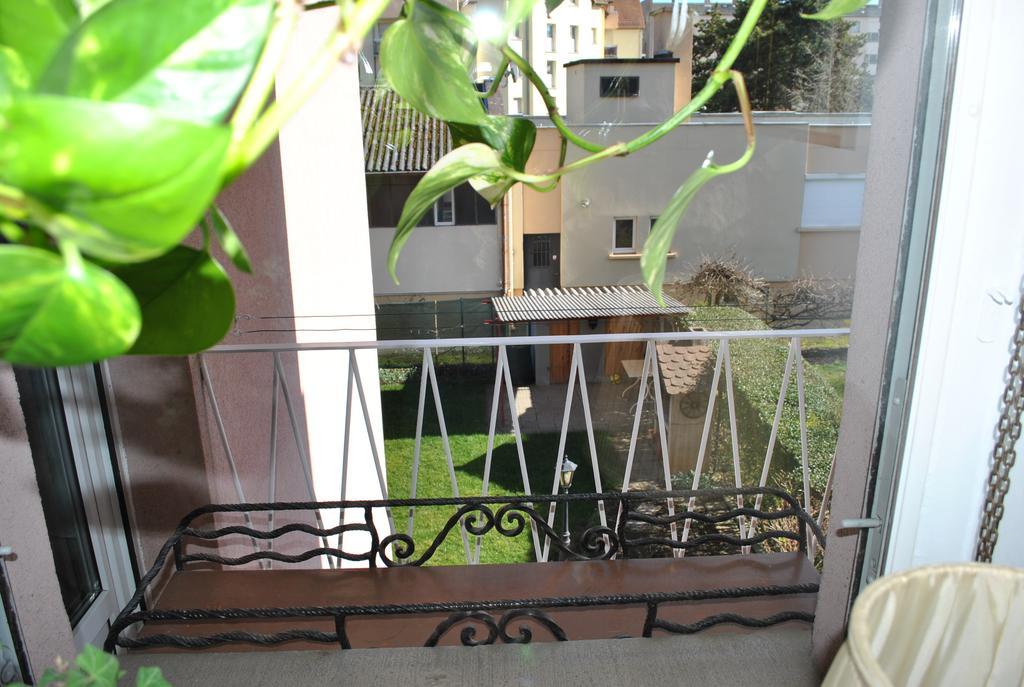 Apartamento Logis Le 18 Rose Estrasburgo Exterior foto